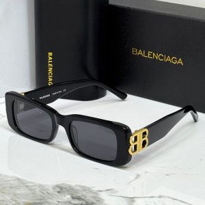 BALENCIAGA